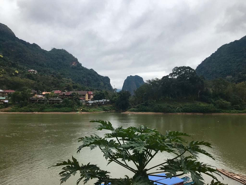 Nong Kiaw, Laos