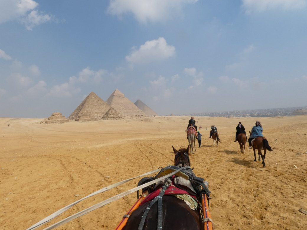 Guizah pyramids